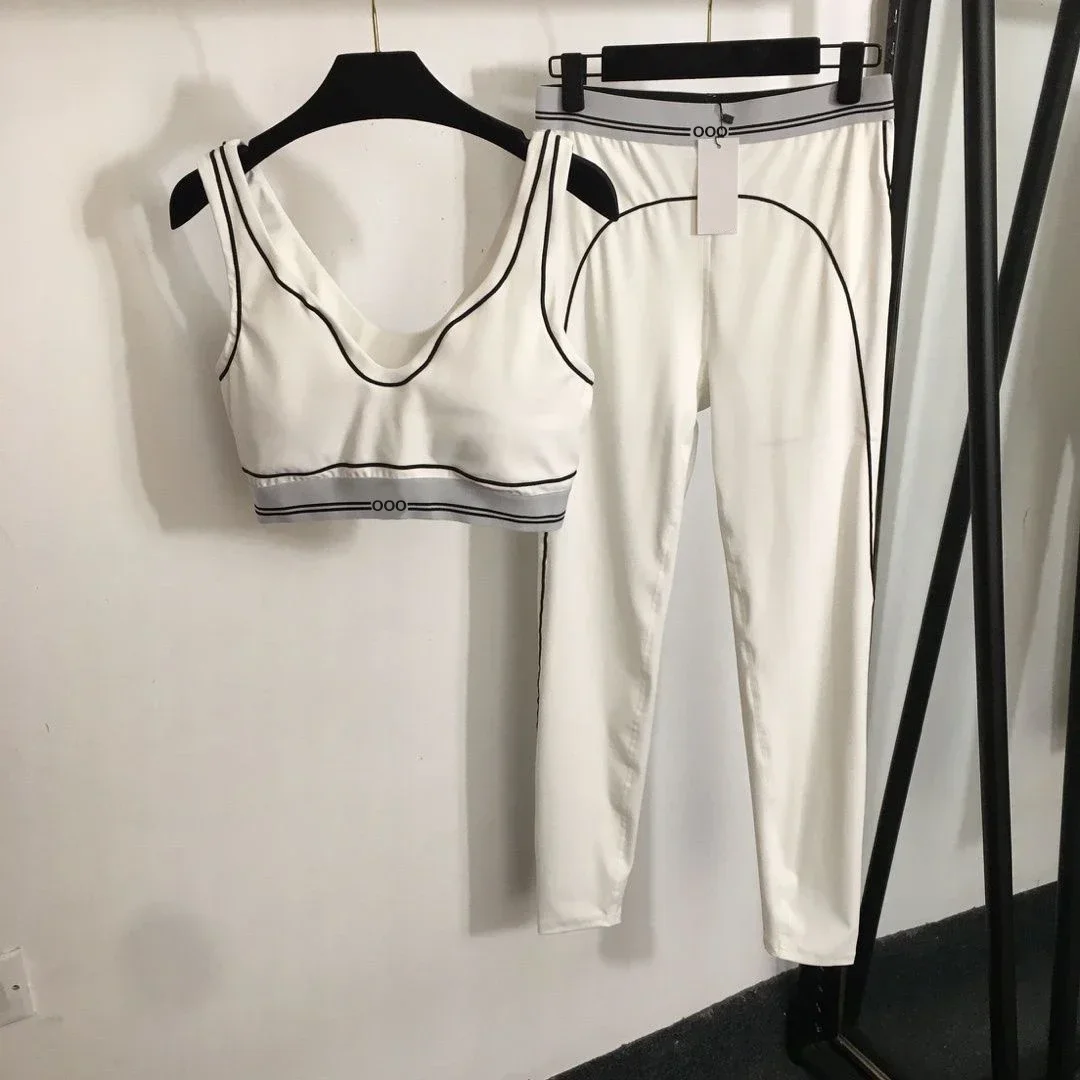 Tank Top and Pants Two Piece B - Yoga Fitness Outfit recension och pris